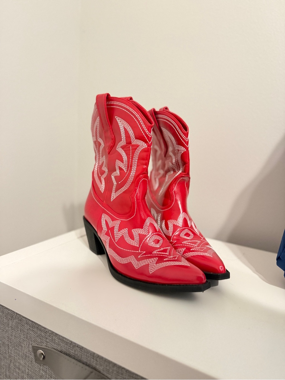 Women's Red Western Embroidered Cowboy Boots